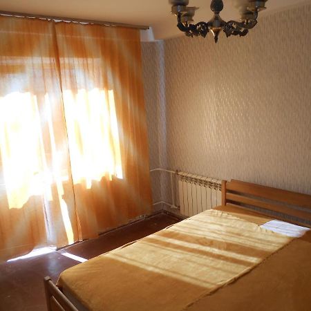 Проспект Героев Сталинграда 19 А Διαμέρισμα Κίεβο Εξωτερικό φωτογραφία